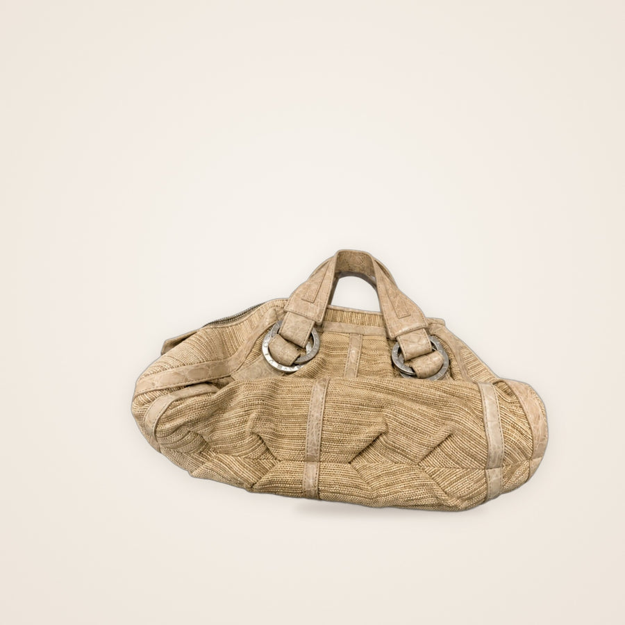 Bolsa Bvlgari em Tweed Bege com Argolas Prateadas