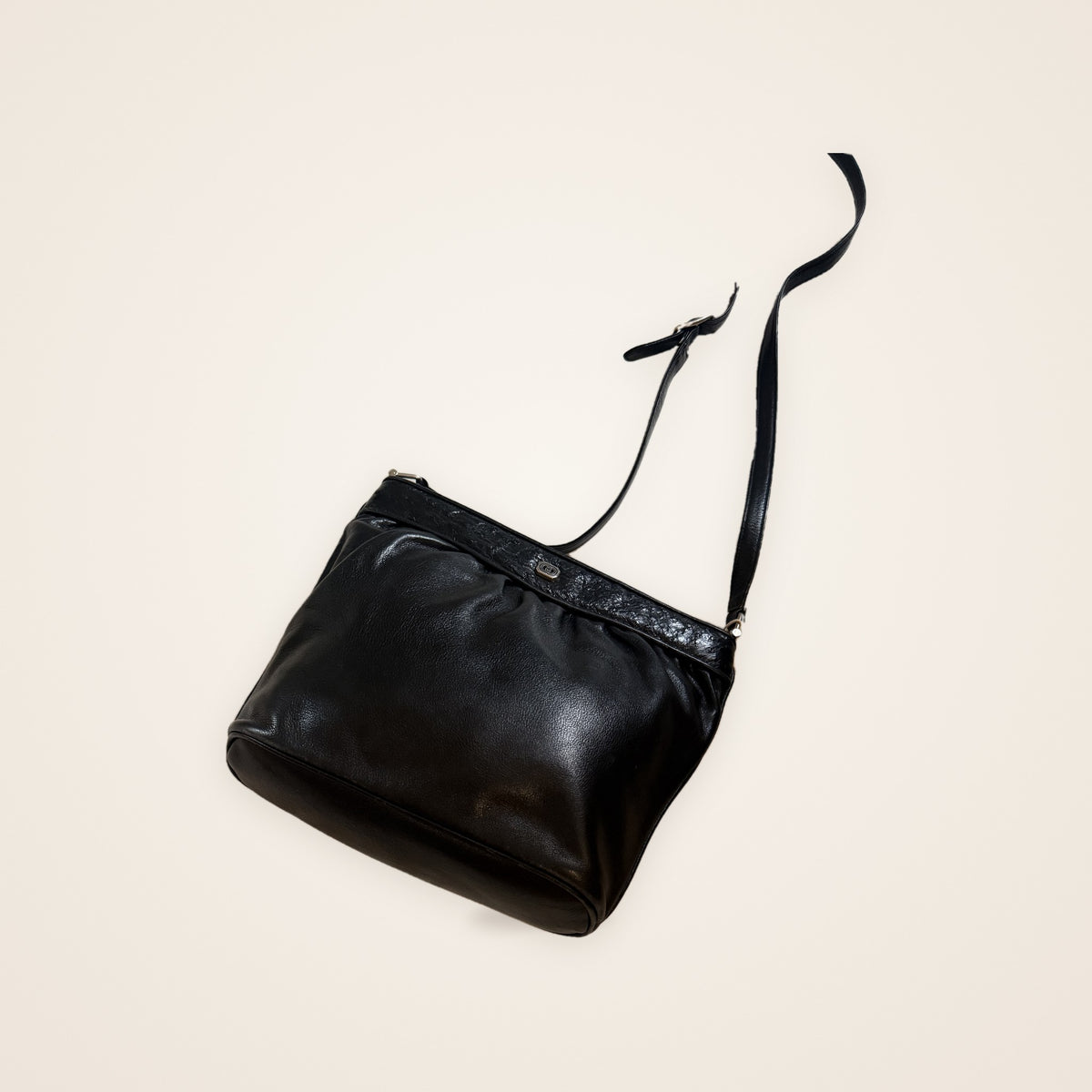 Bolsa Gianni Versace Vintage Preta em Couro